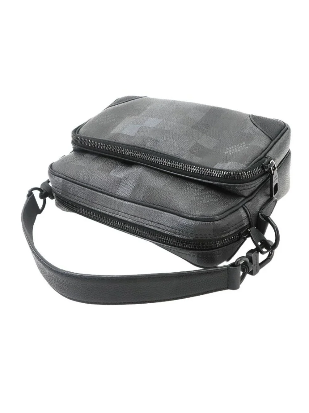 Louis Vuitton Damoflage Black Nile Messenger Bag 2-Way